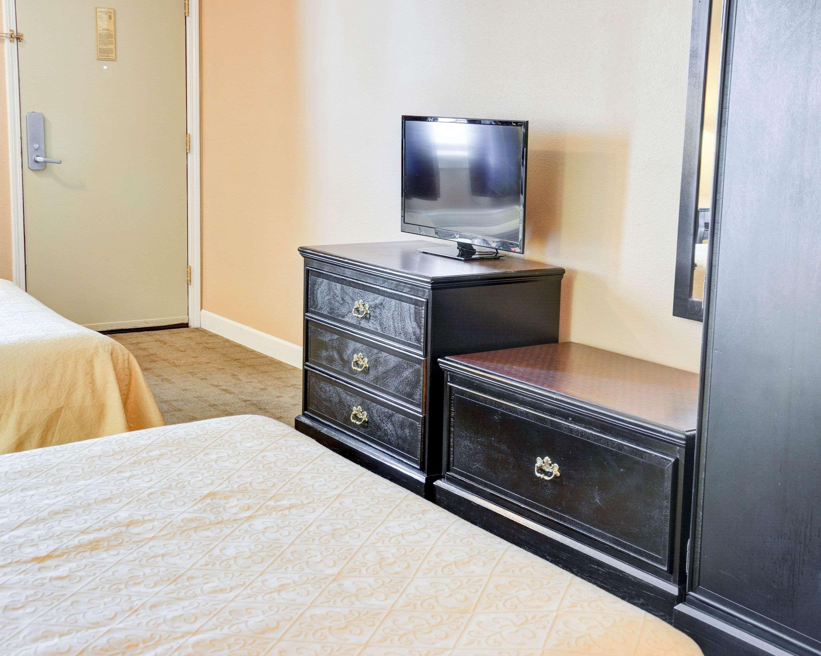 Quality Inn & Suites Hot Springs-Lake Hamilton Экстерьер фото