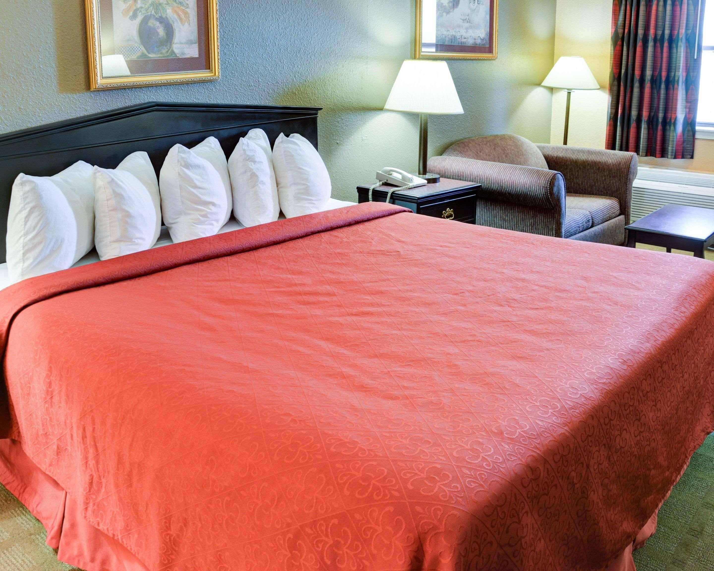 Quality Inn & Suites Hot Springs-Lake Hamilton Экстерьер фото
